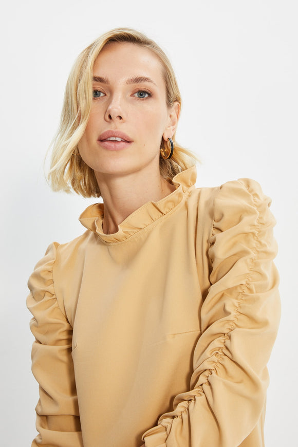 20495b Camel Ruched Sleeve Shift Dress