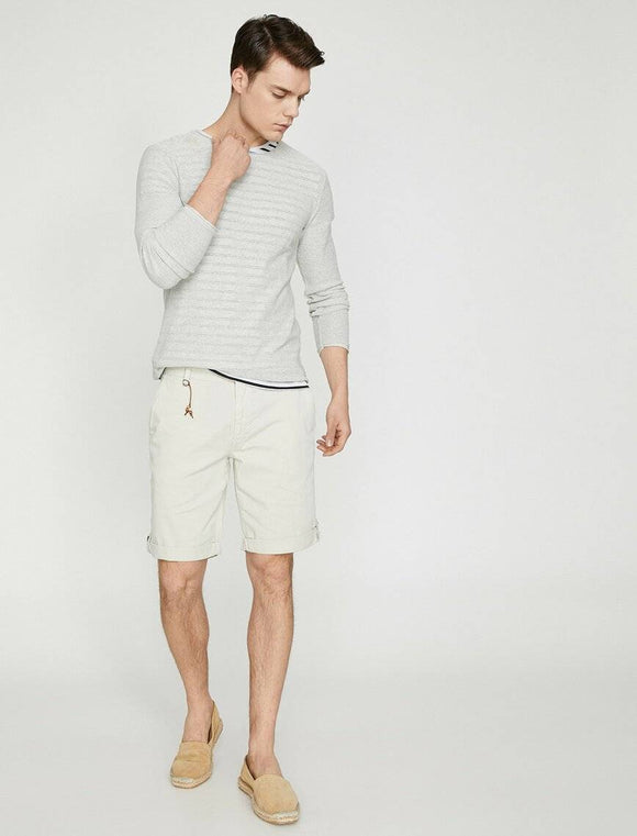 9796 Ecru Pocket Detailed Short