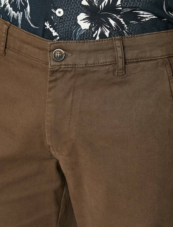 9803 Brown Pocket Detailed Short