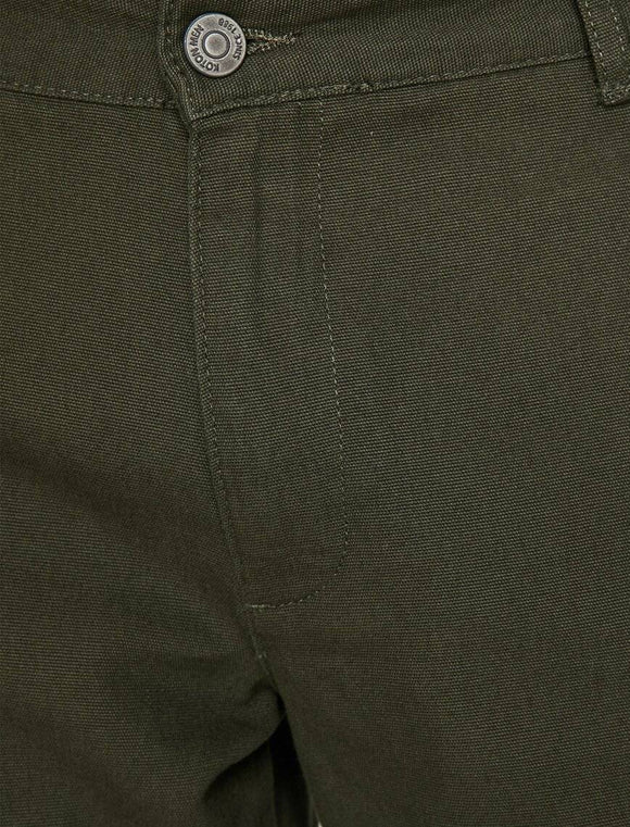 9805 Khaki Pocket Detailed Short