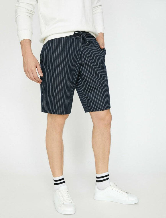 9813 Navy Tie Waist Short