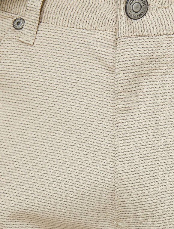 9825 Beige Pocket Detailed Short