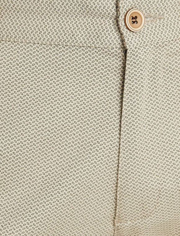 9833 Beige Pocket Detailed Short