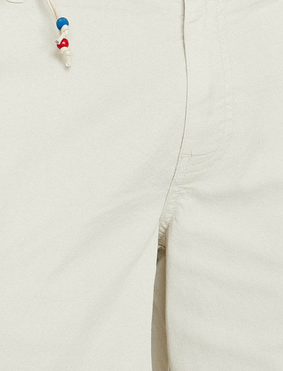 9842 Ecru Pocket Detailed Short
