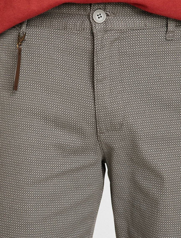 9854 Grey Pocket Detailed Short