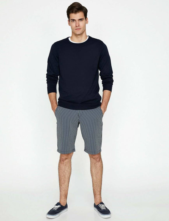 9891 Navy Pocket Detailed Short