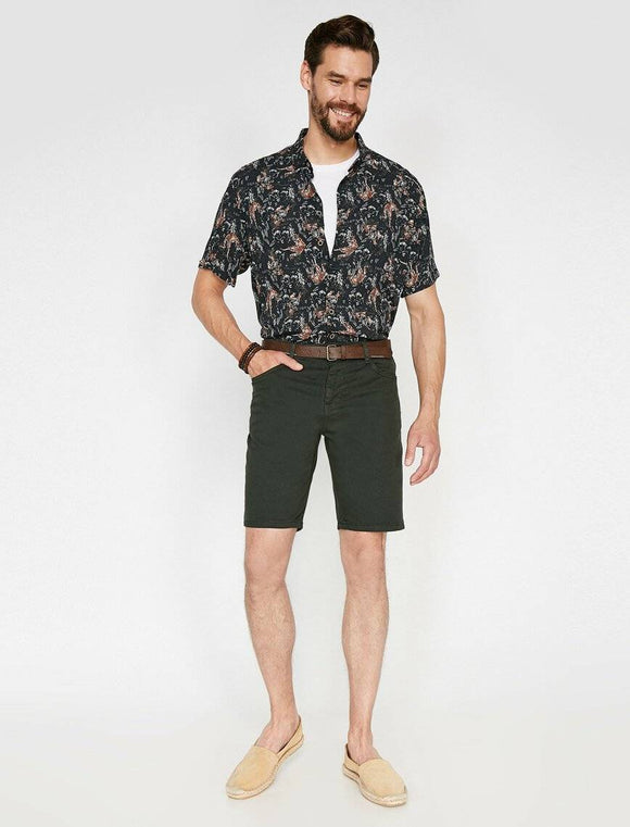 9909 Dark Green Pocket Detailed Short