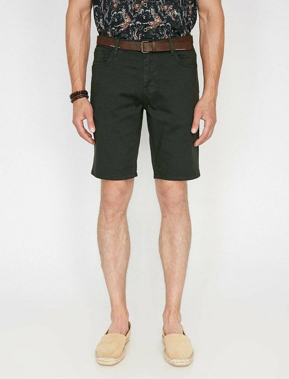 9909 Dark Green Pocket Detailed Short