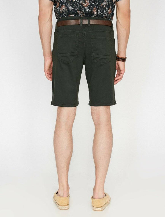 9909 Dark Green Pocket Detailed Short