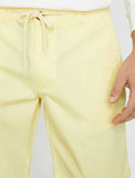 9922 Yellow Pocket Detailed Short
