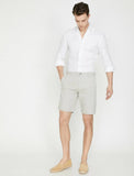 9931 White Pocket Detailed Short