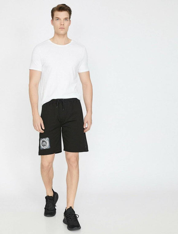 9939 Black Tie Waist Short