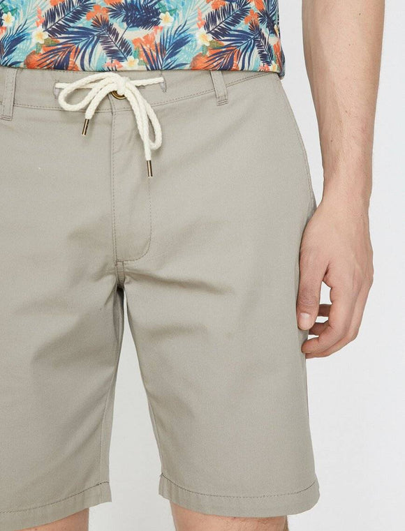 9948 Beige Pocket Detailed Short
