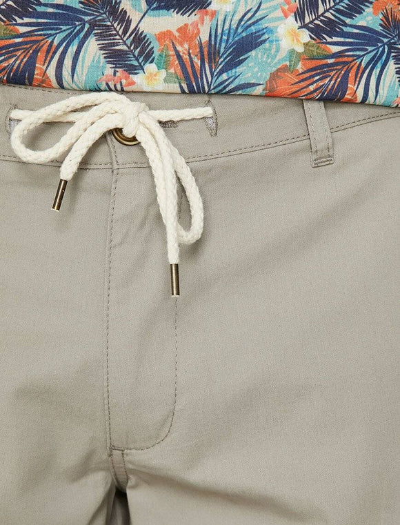 9948 Beige Pocket Detailed Short