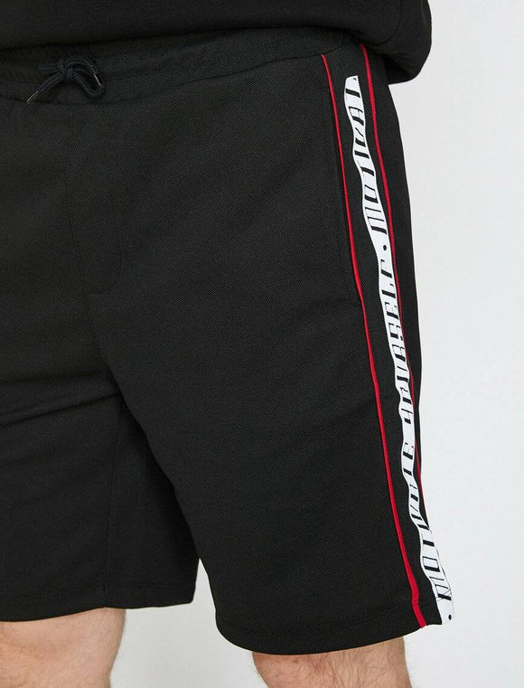9970 Black Pocket Detailed Short