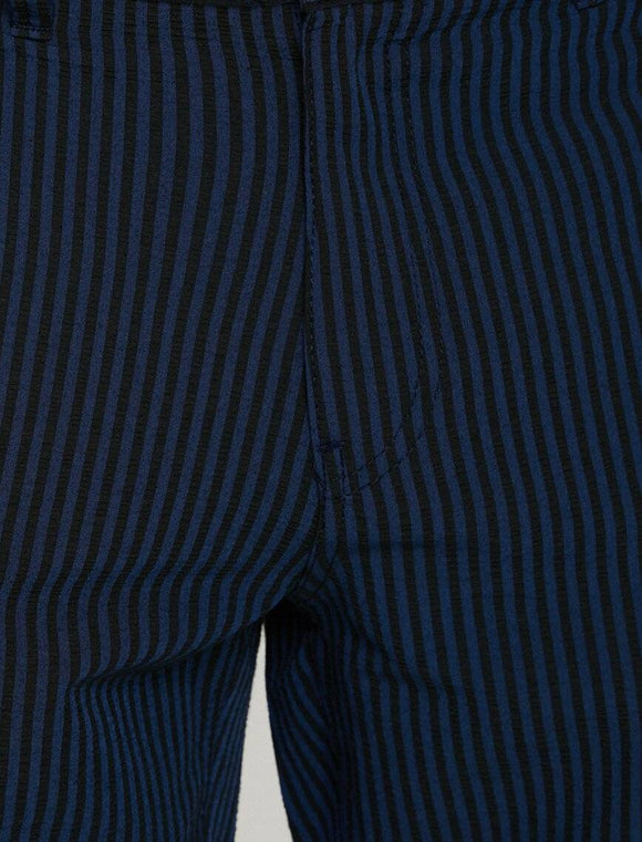 9973 Navy Pocket Detailed Short