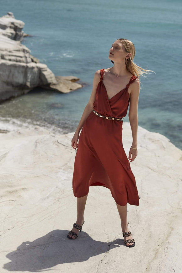 8416b Cinnamon Tie Waist Midi Dress