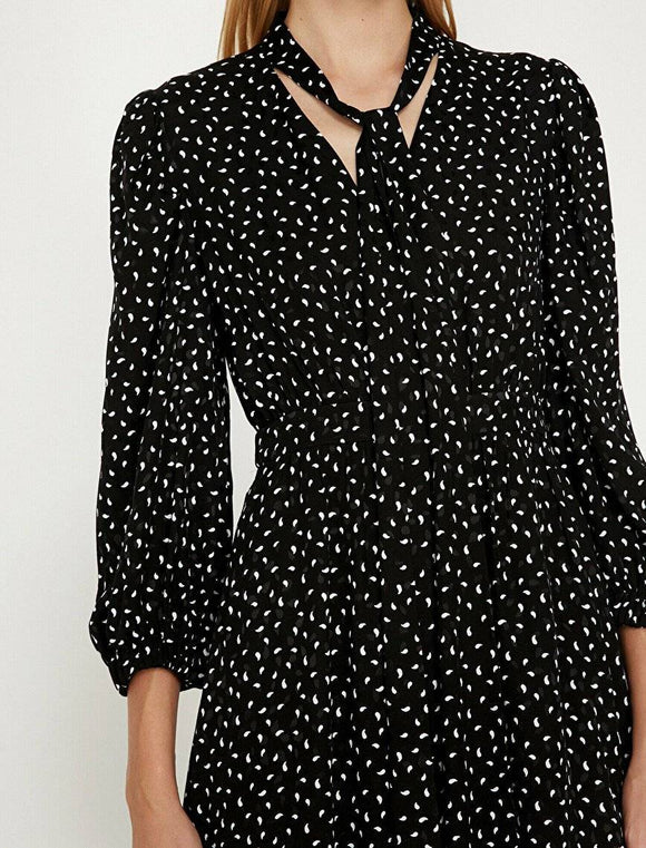 20022 Printed Tie Neck Dress - Black